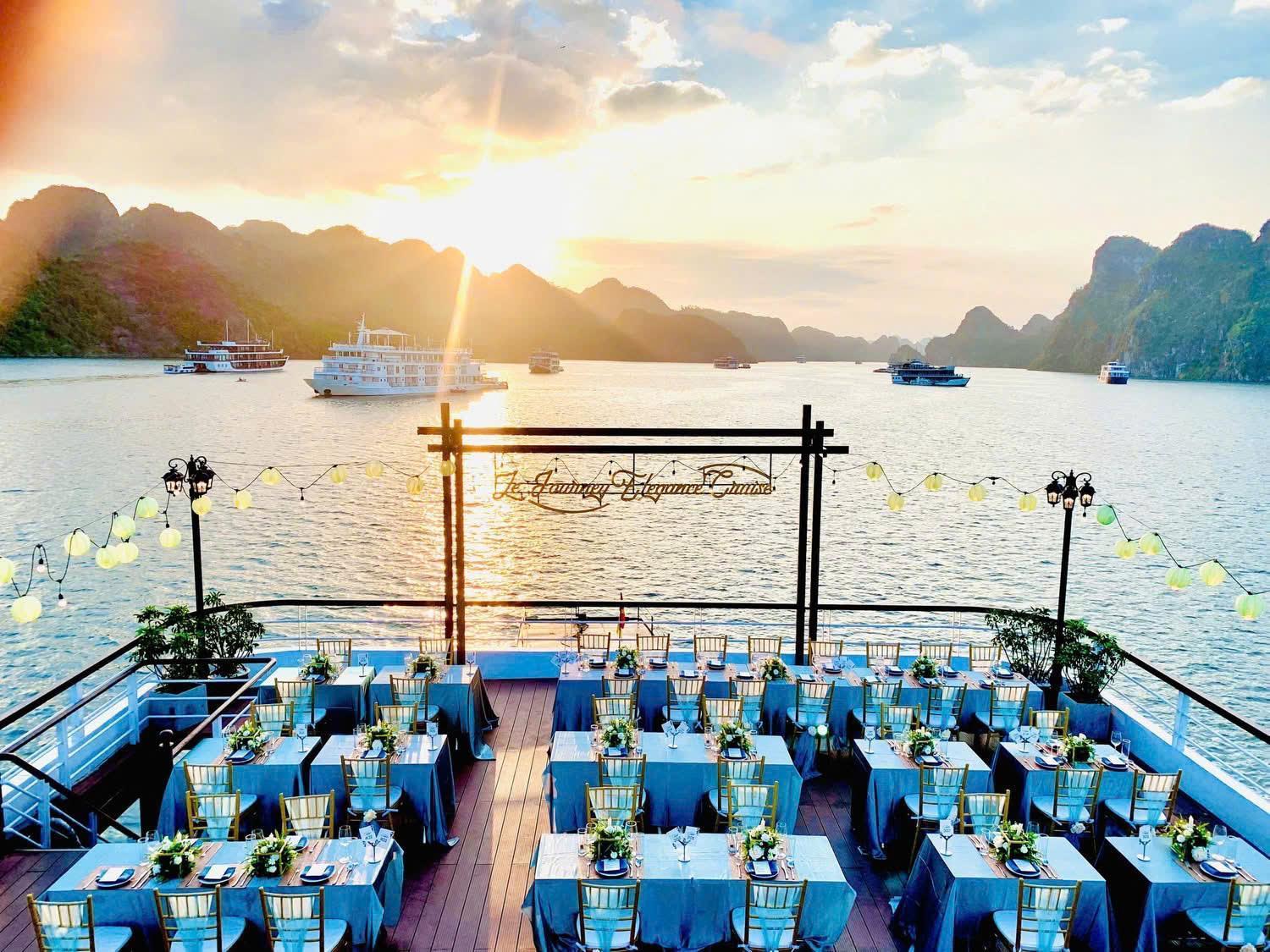 Le Journey Elegance Cruise Hotell Ha Long Eksteriør bilde